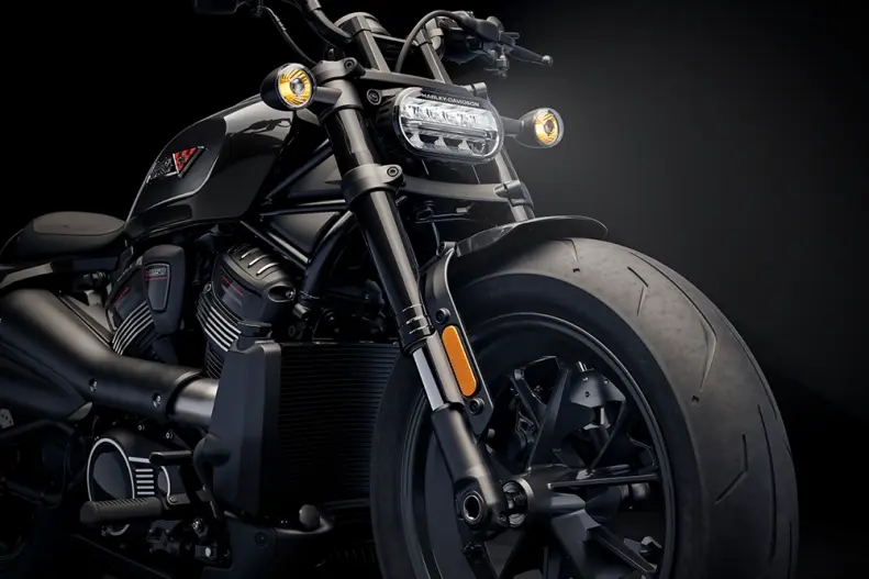 Performance-tuned Front Forks | Harley-davidson® Online