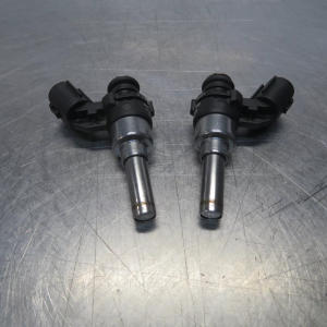 Fuel Injectors:410