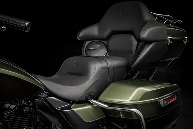 New Heated Rider and Passenger Seat | Harley-davidson® Online